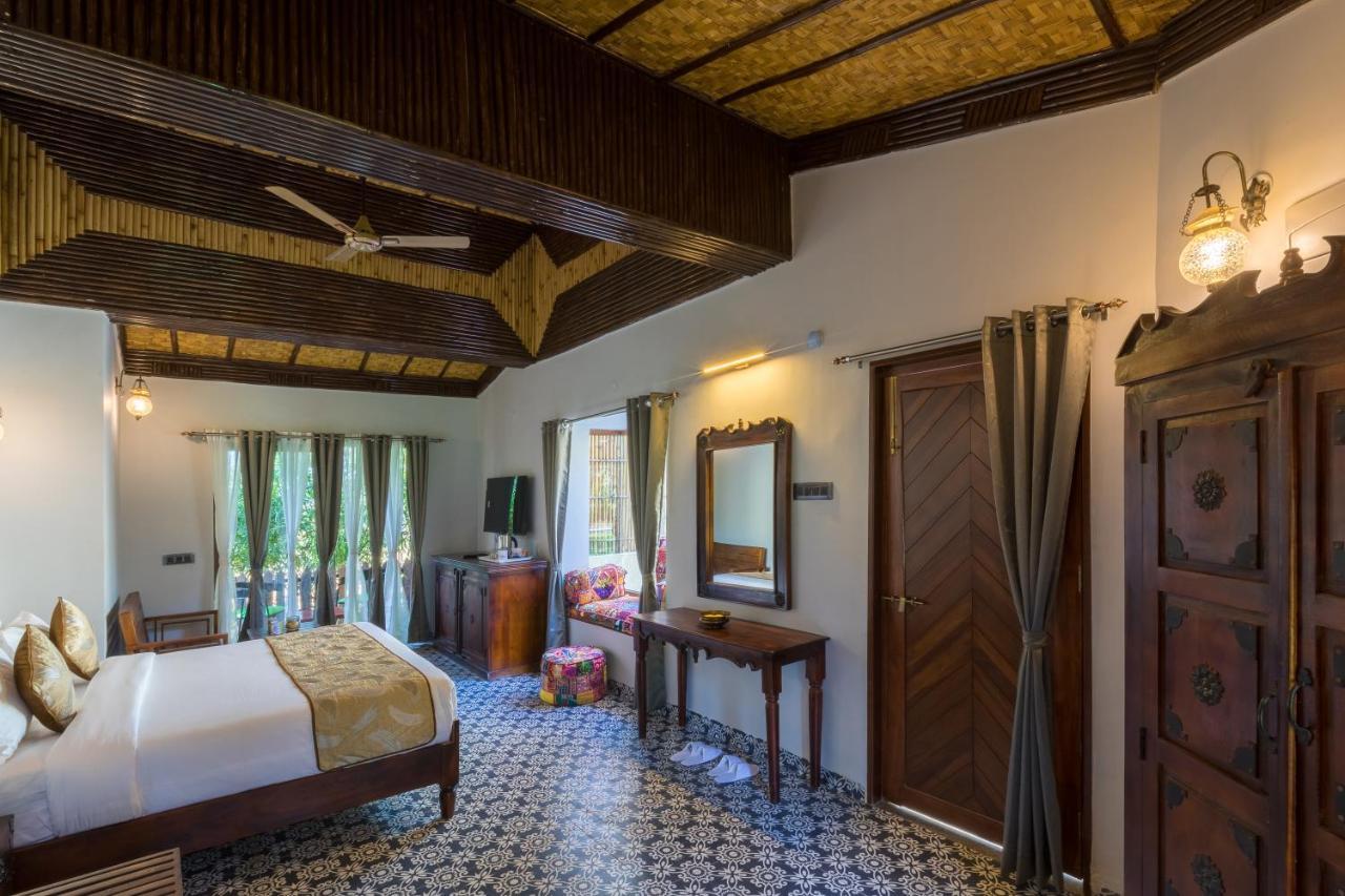 Sterling Padam Pench Hotel Khawasa Exterior photo