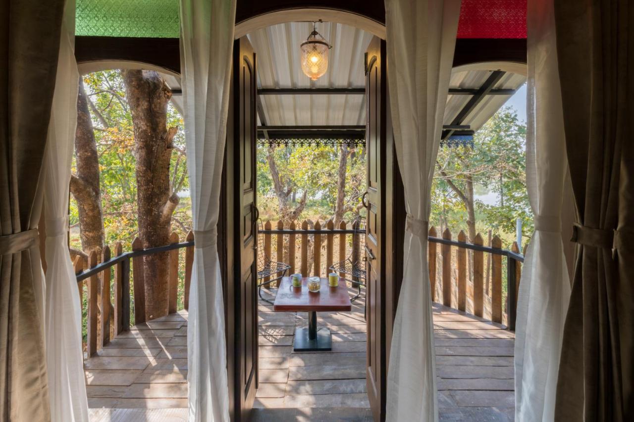 Sterling Padam Pench Hotel Khawasa Exterior photo